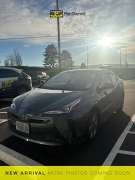 Gray 2020 Toyota Prius L for sale in Longview, WA