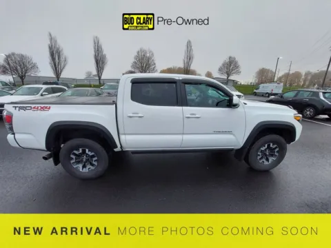 White 2021 Toyota Tacoma TRD Off-Road for sale in Longview, WA