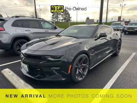 Black 2017 Chevrolet Camaro SS for sale in Longview, WA