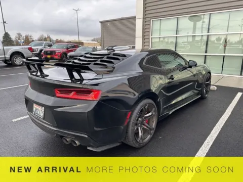 More photos of 2017 Chevrolet Camaro SS at Ford Longview, WA