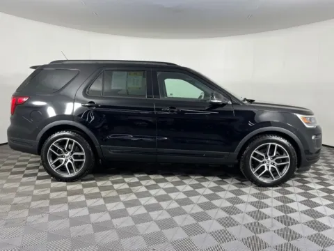 More photos of 2018 Ford Explorer Sport at Ford Longview, WA