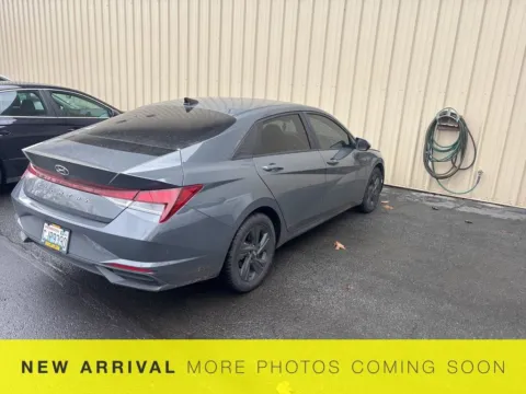 More photos of 2023 Hyundai Elantra SEL at Ford Longview, WA