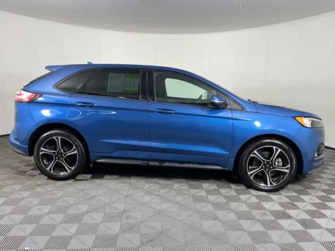 More photos of 2019 Ford Edge ST at Ford Longview, WA