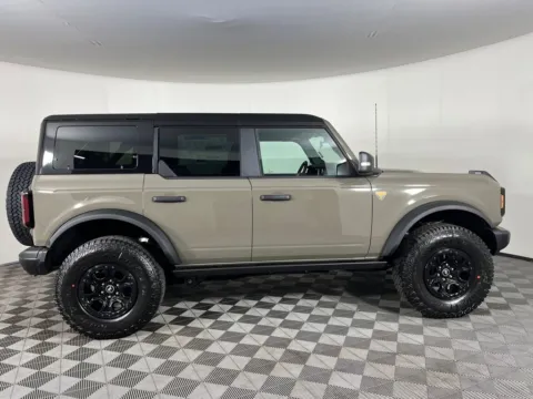 More photos of 2025 Ford Bronco Badlands at Ford Longview, WA