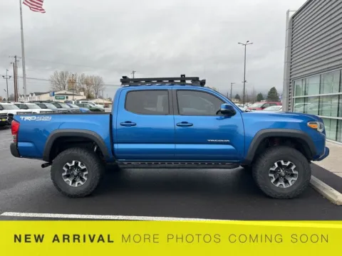 More photos of 2017 Toyota Tacoma TRD Off-Road at Ford Longview, WA