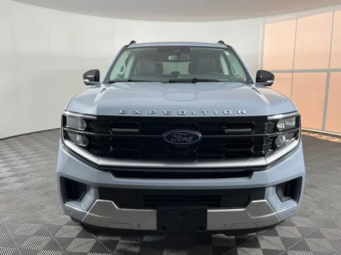 Photos of 2026 Ford Expedition Max Platinum for sale in Longview, WA at Bud Clary Ford Longview