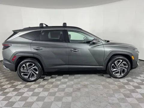 More photos of 2026 Hyundai Tucson Hybrid Limited at Ford Longview, WA