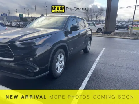 Black 2023 Toyota Highlander L for sale in Longview, WA