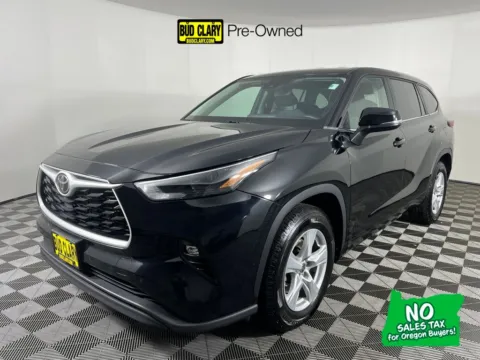 Black 2023 Toyota Highlander L for sale in Longview, WA