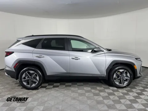 More photos of 2026 Hyundai Tucson Hybrid SEL at Ford Longview, WA