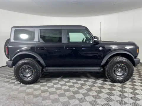 More photos of 2025 Ford Bronco Outer Banks at Ford Longview, WA