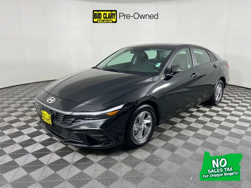 Black 2024 Hyundai Elantra SE for sale in Longview, WA