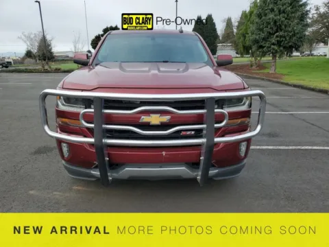 Red 2017 Chevrolet Silverado 1500 LT for sale in Longview, WA
