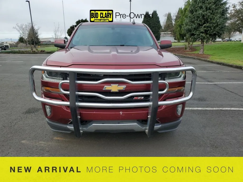Red 2017 Chevrolet Silverado 1500 LT for sale in Longview, WA