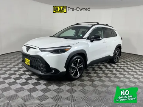 White 2025 Toyota Corolla Cross Hybrid XSE for sale in Longview, WA