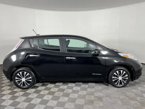 More photos of 2013 Nissan Leaf S at Ford Longview, WA