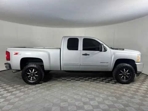 More photos of 2012 Chevrolet Silverado 2500HD LT at Bud Clary Ford Longview, WA