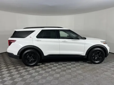 More photos of 2022 Ford Explorer Timberline at Bud Clary Ford Longview, WA