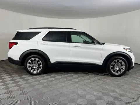 More photos of 2026 Ford Explorer Active at Bud Clary Ford Longview, WA