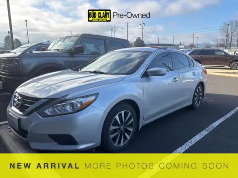 Silver 2017 Nissan Altima 2.5 SV for sale in Longview, WA