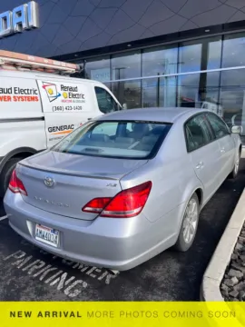 More photos of 2006 Toyota Avalon XL at Bud Clary Ford Longview, WA