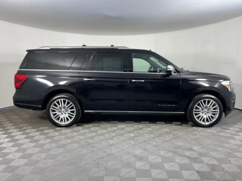 More photos of 2022 Ford Expedition Max Platinum at Bud Clary Ford Longview, WA