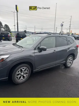 Gray 2021 Subaru Forester Premium for sale in Longview, WA