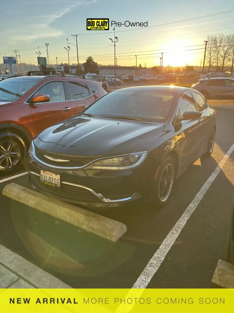 Black 2016 Chrysler 200 Limited for sale in Longview, WA