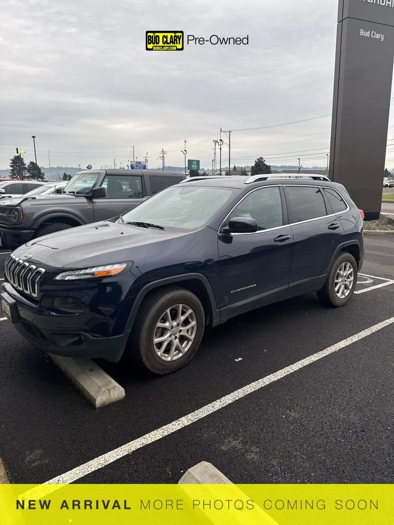 Blue 2015 Jeep Cherokee Latitude for sale in Longview, WA