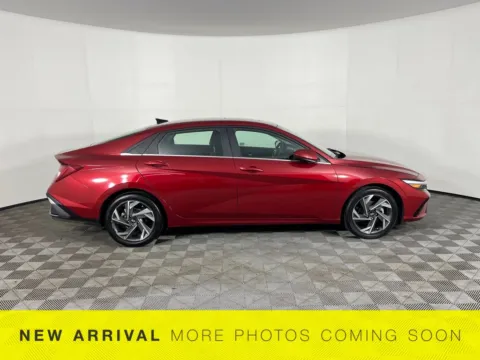 More photos of 2024 Hyundai Elantra SEL at Bud Clary Ford Longview, WA