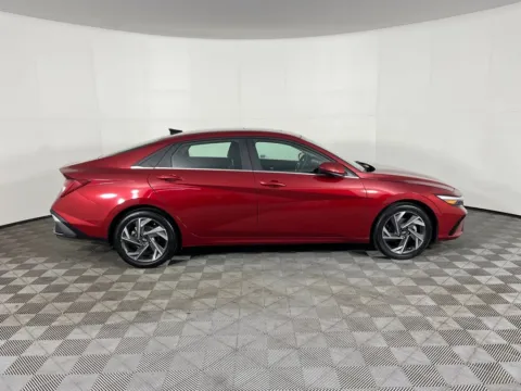 More photos of 2024 Hyundai Elantra SEL at Bud Clary Ford Longview, WA