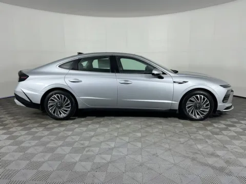 More photos of 2026 Hyundai Sonata Hybrid Limited at Bud Clary Ford Longview, WA