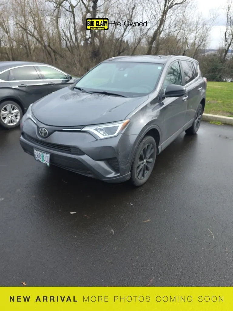 Gray 2018 Toyota RAV4 LE for sale in Longview, WA
