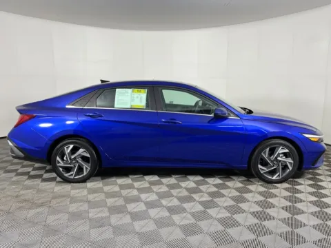 More photos of 2025 Hyundai Elantra SEL Convenience at Bud Clary Ford Longview, WA
