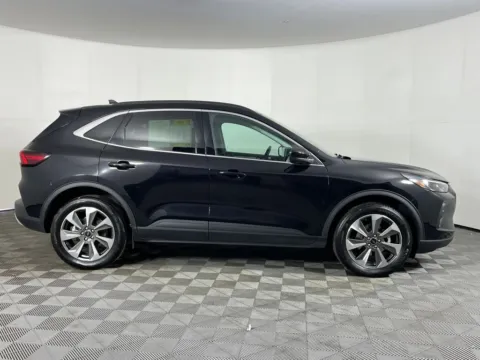 More photos of 2024 Ford Escape Platinum at Bud Clary Ford Longview, WA