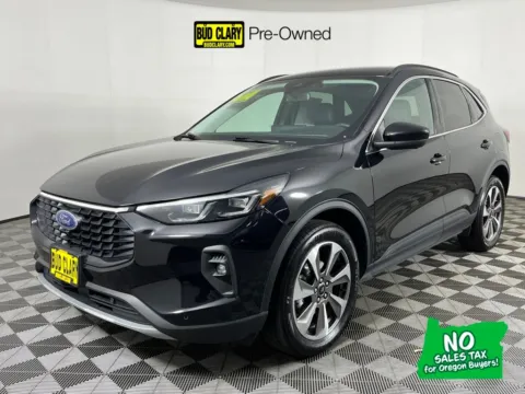 Black 2024 Ford Escape Platinum for sale in Longview, WA