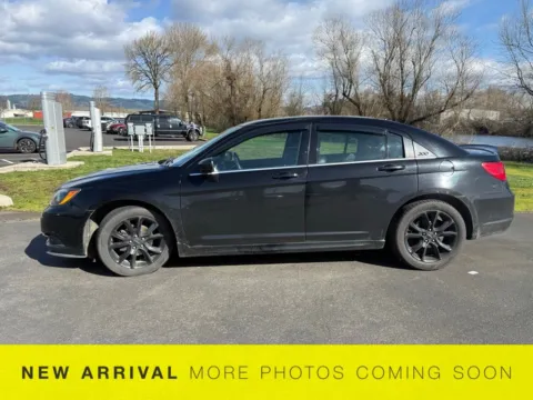 More photos of 2013 Chrysler 200 Limited at Bud Clary Ford Longview, WA