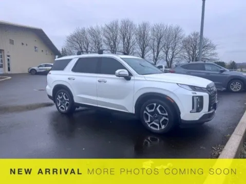 More photos of 2023 Hyundai Palisade Limited at Bud Clary Ford Longview, WA
