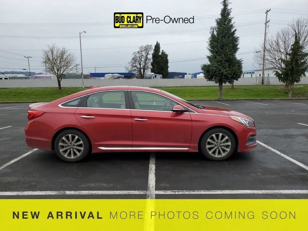 Red 2017 Hyundai Sonata Limited for sale in Longview, WA
