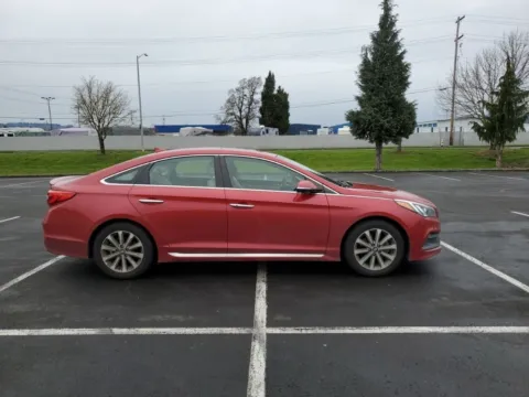 Red 2017 Hyundai Sonata Limited for sale in Longview, WA