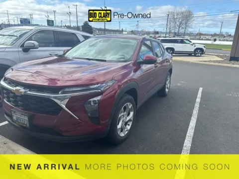 Red 2024 Chevrolet Trax LS for sale in Longview, WA