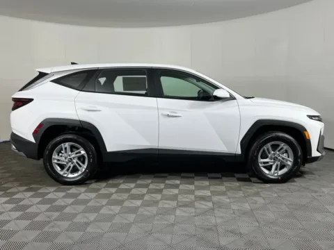 More photos of 2026 Hyundai Tucson SE at Bud Clary Ford Longview, WA
