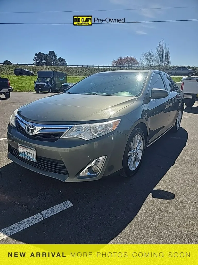 Black 2013 Toyota Camry XLE for sale in Longview, WA
