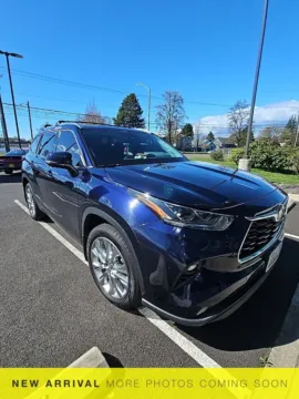 Another view of 2021 Toyota Highlander Limited for sale in Longview, WA at Bud Clary Ford Longview