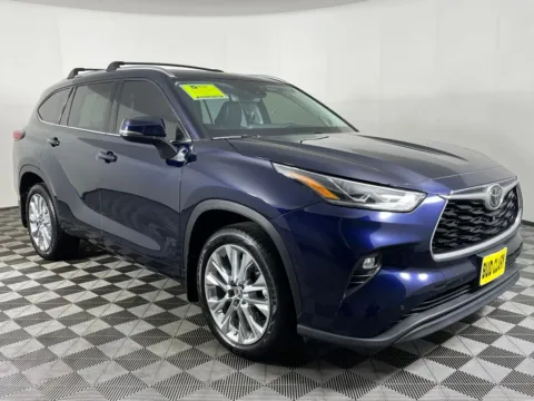 Another view of 2021 Toyota Highlander Limited for sale in Longview, WA at Bud Clary Ford Longview