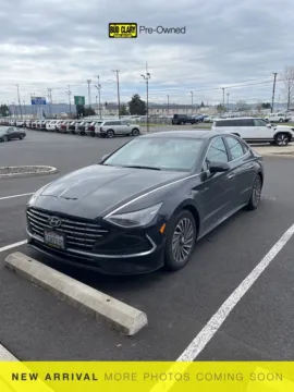 Black 2023 Hyundai Sonata Hybrid Limited for sale in Longview, WA
