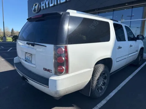 More photos of 2007 GMC Yukon XL Denali at Bud Clary Ford Longview, WA