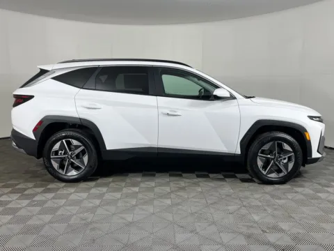 More photos of 2026 Hyundai Tucson SEL at Bud Clary Ford Longview, WA