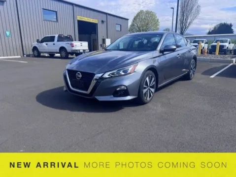 Photos of 2022 Nissan Altima 2.5 SL for sale in Longview, WA at Bud Clary Ford Longview