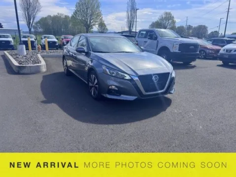 More photos of 2022 Nissan Altima 2.5 SL at Bud Clary Ford Longview, WA